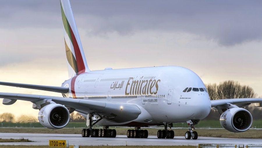  أعلنت طيران الإمارات، أكبر ناقلة دولية في العالم، عن عزمها تشغيل طائراتها الإيرباص A380 لمرة واحدة إلى العاصمة الباكستانية إسلام أباد في 8 يوليو (تموز) الجاري. 