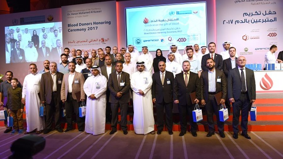 أقيم الاحتفال بقاعة الدفنة بفندق شيراتون الدوحة تحت رعاية سعادة الدكتورة حنان محمد الكواري، وزير الصحة العامة، ضمن فعاليات اليوم العالمي للتبرع بالدم-2017 الذي يوافق يوم 14 يونيو من كل عام.