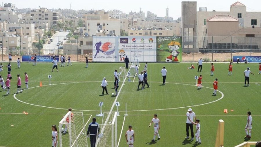 خلال الحدث