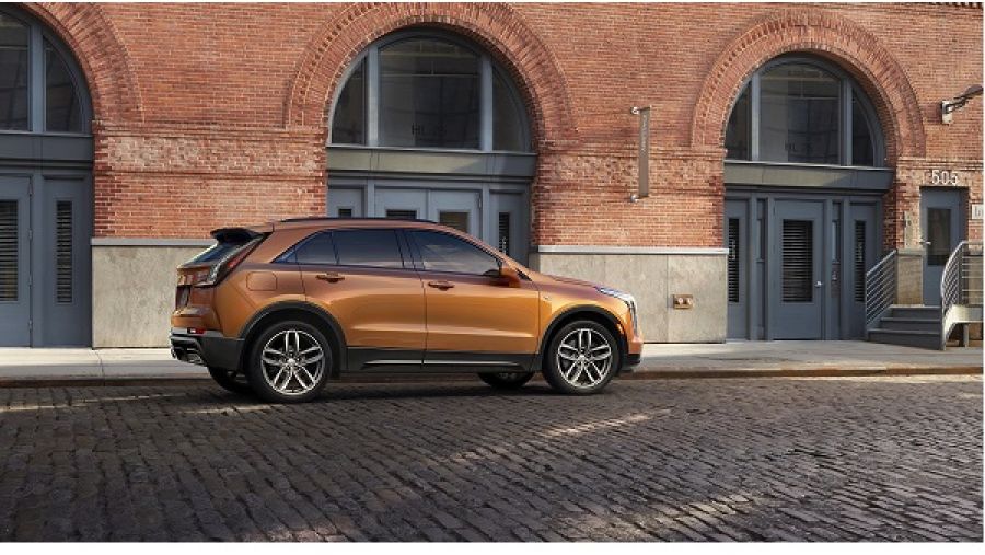 كاديلاك XT4.