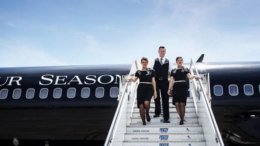 يرجى زيارة fourseasons.com/privatejet ومتابعة الوسم #FSJet على تويتر وإنستغرام لمعرفة آخر الأخبار والتعرف على كل جديد حول رحلات طائرة فورسيزونز الخاصة