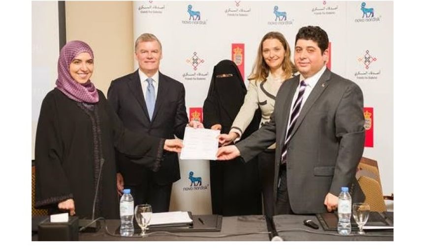 ستتعهد نوفو نورديسك بتوفير العلاج بالأنسولين ل 50 مريض من النوع الأول لمدة سنة، في حين ستسهل جمعية أصدقاء مرض السكري العملية بالتعاون مع الهلال الأحمر الإماراتي.

