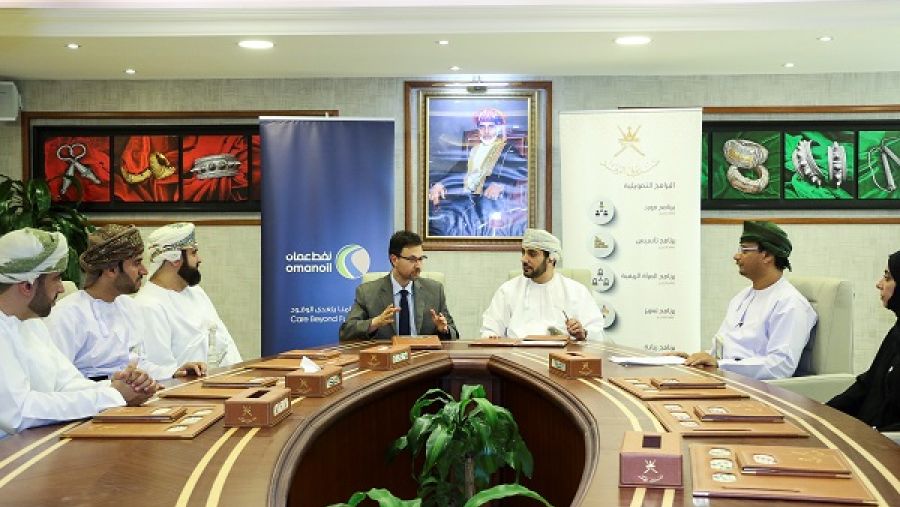 شركة النفط العمانية للتسويق توقع مع صندوق الرفد للدفعة الثانية من تسويك