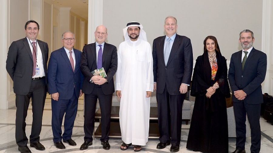 حضر الاجتماع راشد عبيد جمعة الليم, جون فلانيري, أليكس ديميتريف، نبيل حبايب,  داليا المثنى وغسان برغوت.