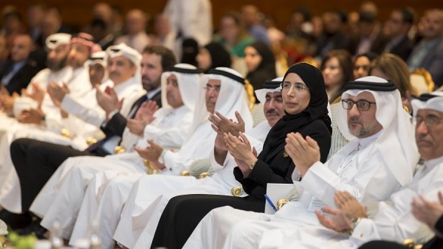 خلال المؤتمر