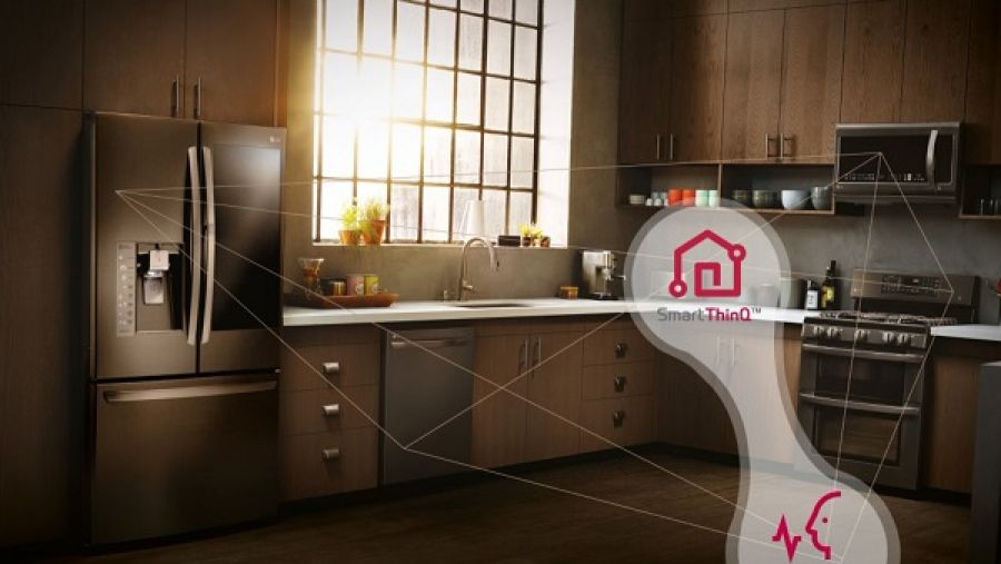إل جيSmartThinQ  يعزز ذكاء الأجهزة المنزلية فيمنح المرأة وقتًا أطول للاستمتاع بالحياة.