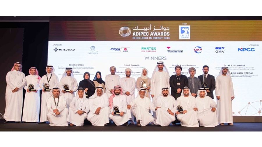 الفائزين في جوائز أديبك الدولية