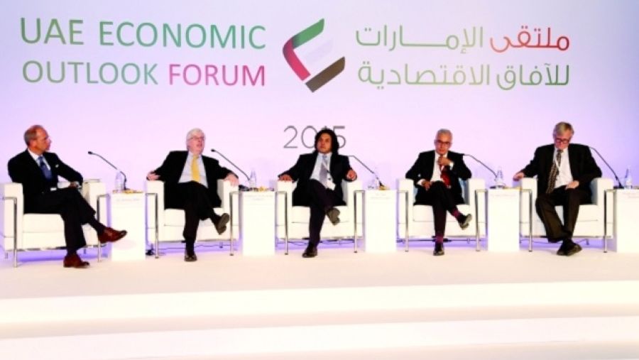 يهدف ملتقى الإمارات للآفاق الاقتصادية 2018 إلى تسليط الضوء على دور الاستثمار الأجنبي المباشر والتجارة في تحفيز الابتكار والإنتاجية ودفع مسار النمو والازدهار في دولة الإمارات.

