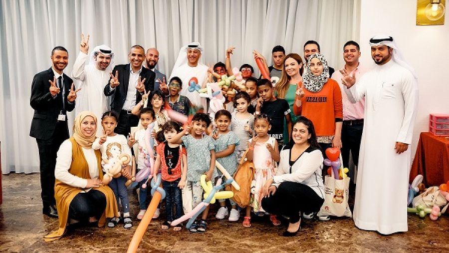 تمت استضافة أطفال تتراوح أعمارهم بين 6 و 12 عاماً على مأدبة إفطار تلتها أمسية ترفيهية بفندق شيراتون دبي مول الإمارات.