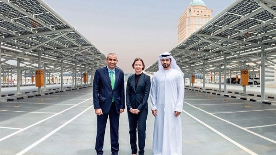 يهدف هذا المشروع إلى تركيب ألواح الطاقة الشمسية لتوفير الطاقة اللازمة لتشغيل ثلاثة من مراكز التسوق التابعة لها بحلول نهاية العام 2018. 