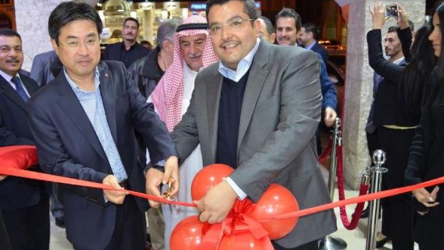 خلال الحدث