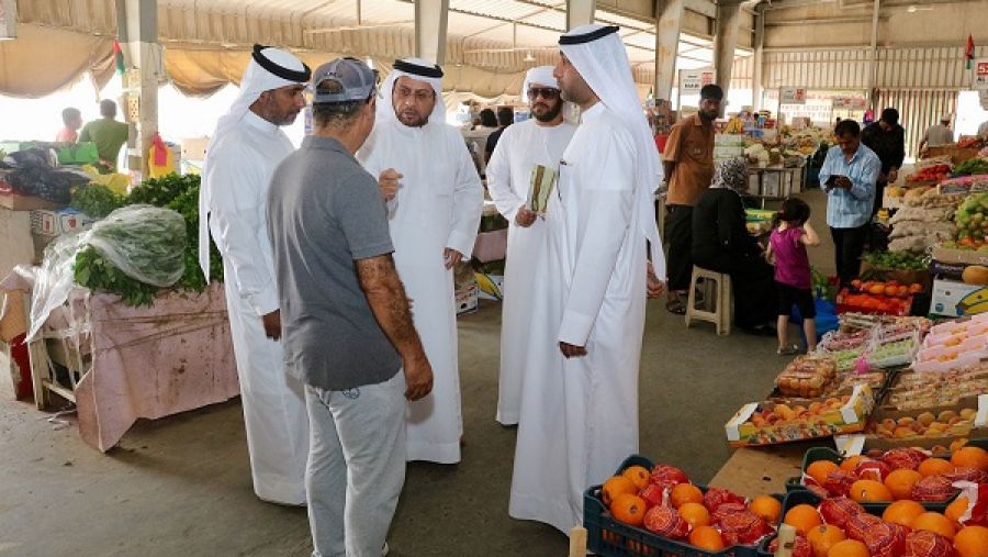 تأتي هذه الجولات بهدف التأكد من عدم زيادة الاسعار.