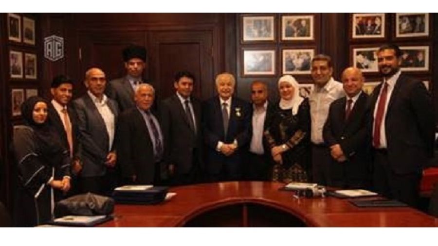 سعادة الدكتور طلال أبوغزاله يرعى حفل تسليم شهادات "سفراء السلام" لسبعة عشر مشارك في البرنامج التدريبي الذي نفذته الأكاديمية الدولية لسفراء السلام. 