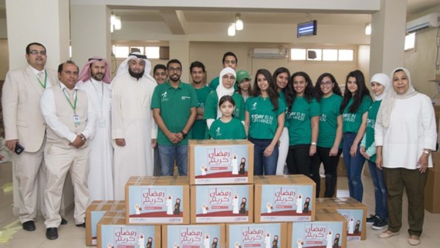 تضمنت الصناديق مختلف الأصناف من المواد الغذائية الأساسية التي تغطى إحتياجات أسرة كاملة لمدة أسبوع تقريباً.