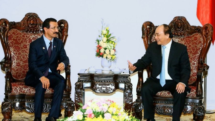 خلال الزيارة