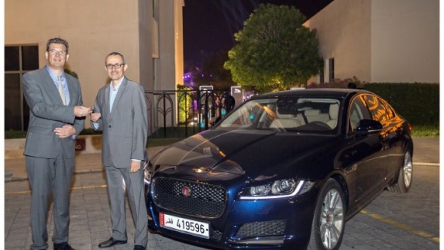 جاكوار XF