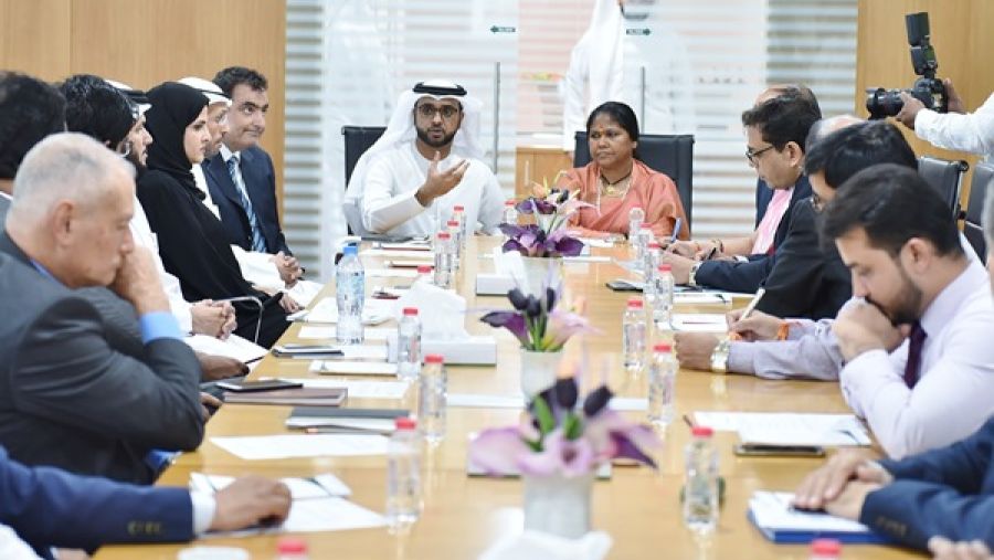 محمد علي الكمالي، نائب المدير التنفيذي لمؤسسة دبي لتنمية الصادرات مع الوفد