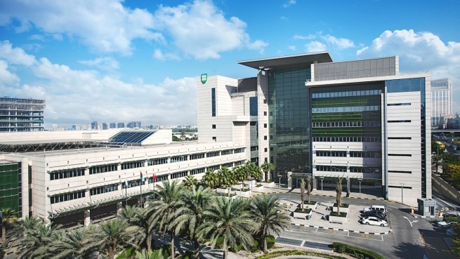 المستشفى كان من أوائل المستشفيات عالمياً في الحصول على اعتماد اللجنة الدولية المشتركة في عام 2000.