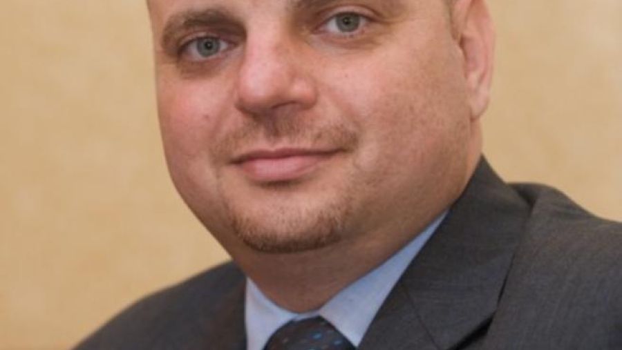  أيمن علي، مدير التسويق الإقليمي الأول لدى كانون الشرق الأوسط