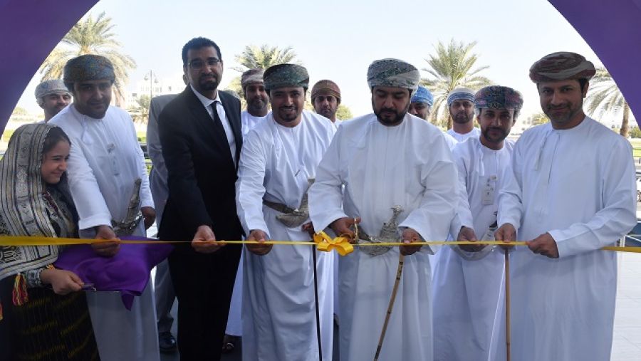 خلال الافتتاح