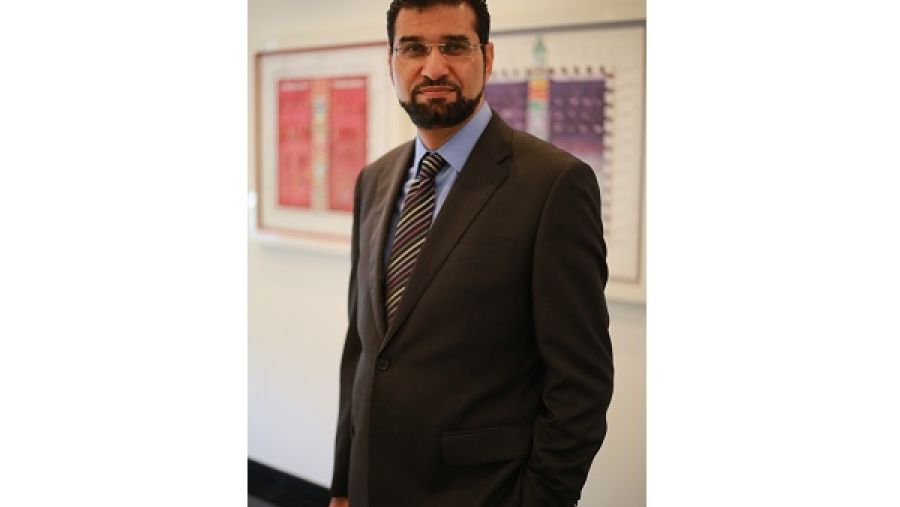 بنك نزوى يحصد جائزة أفضل بنك إسلامي