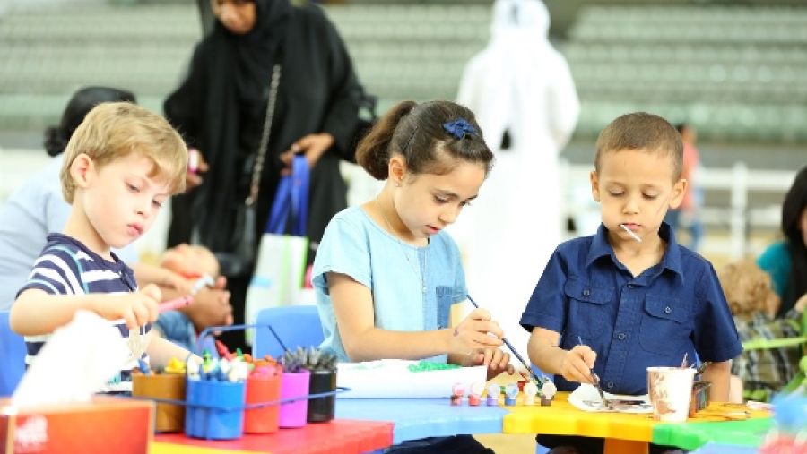 الأطفال يشاركون في احتفالية مؤسسة قطر باليوم العالمي للتوعية بالتوحد التي جرت في الشقب