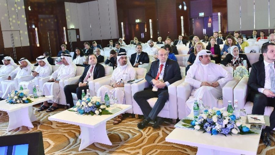 خلال المؤتمر