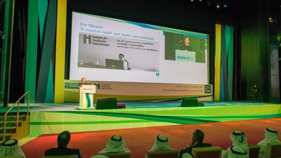 شهد حفل الافتتاح حضور سعادة الدكتورة حنان محمد الكواري وزير الصحة العامة ، بالإضافة إلى ممثلين عن وزارات الصحة بدول مجلس التعاون الخليجي وعدد من كبار الضيوف من قطر. 