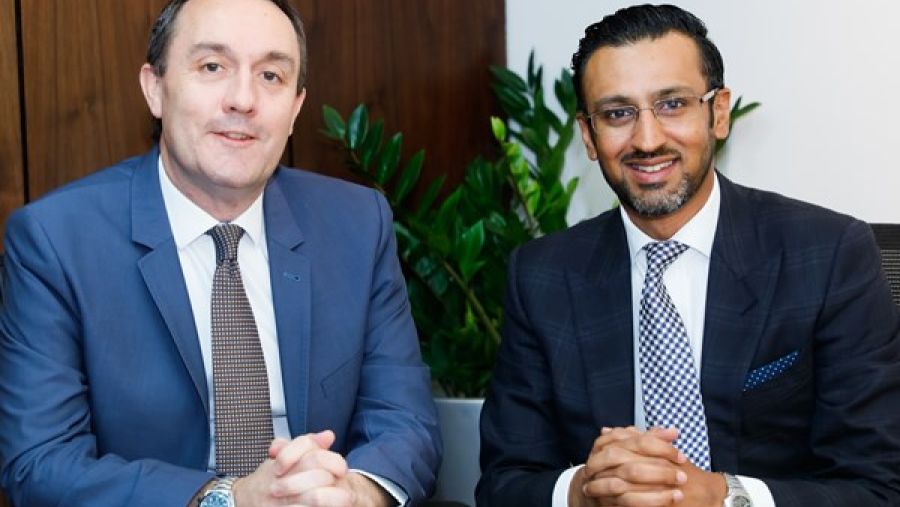 دينو فاركي، الرئيس التنفيذي في جيمس للتعليم وبول لاسي، المدير الإداري في شركة إيميا الشرق الأوسط
