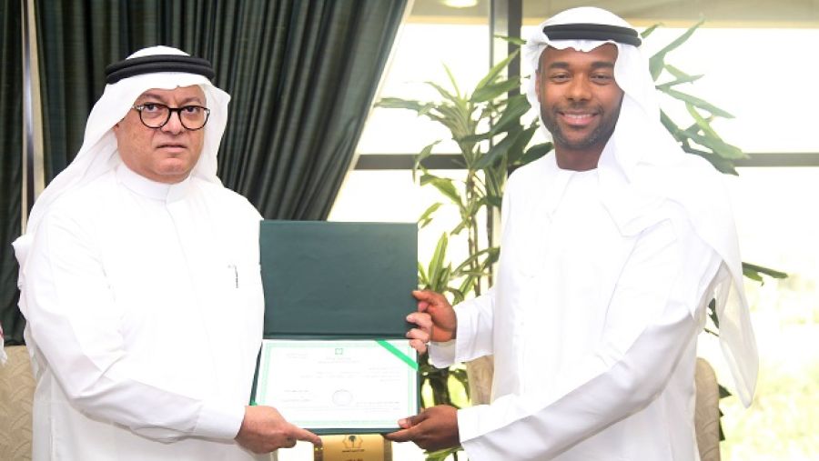 حضر مراسم التوقيع في مدينة الرياض عاصمة المملكة كلٌ من الدكتور عبد القادر بن عثمان أمير، وكيل وزارة الشؤون البلدية والقروية للشؤون الفنية، وعبدالله المنذري من "أدنوك للتوزيع".