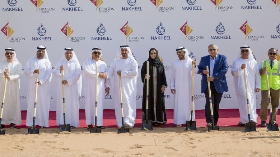 يأتي الحفل الذي أقيم لوضع حجر الأساس برئاسة، علي راشد لوتاه، رئيس مجلس إدارة شركة نخيل، بعد شهر من ترسية نخيل عقداً بقيمة 552 مليون درهم.