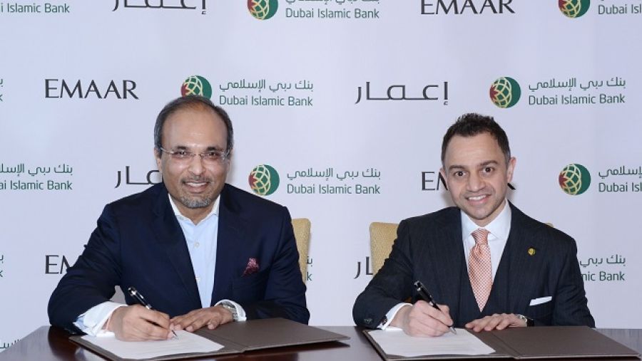 شهدت مراسم توقيع الاتفاقية في دبي حضور كل من أميت جاين،الرئيس التنفيذي للمجموعة لشركة "إعمار العقارية"، والدكتور عدنان شلوان، الرئيس التنفيذي لمجموعة "بنك دبي الإسلامي".