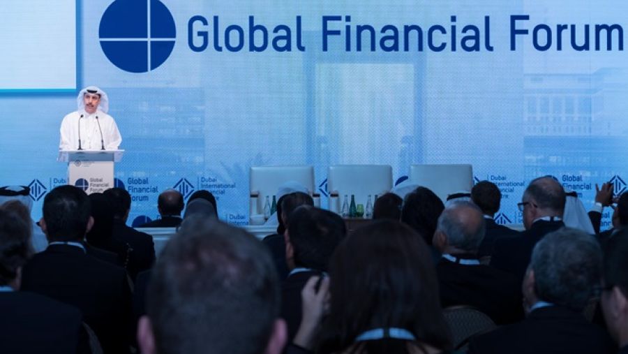 سعادة عيسى كاظم، محافظ مركز دبي المالي العالمي
