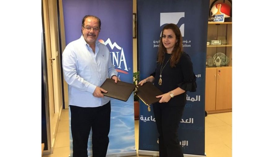 وقع الاتفاقية عن الشركة مديرها العام نضال حمام، المدير العام، وعن المؤسسة المديرة العامة إنعام البريشي وذلك في مقر الشركة.