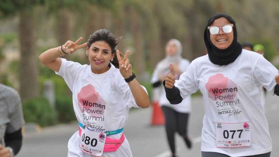 شملت فعاليات القمة جمهور من النساء من مختلف الأصعدة والمجالات.