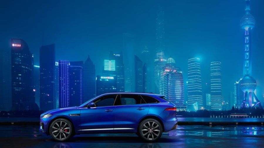 سيارة جاكوار F-PACE الجديدة
