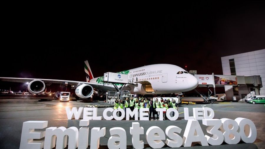 تشغل طيران الإمارات طائرات الإيرباص A380 لأربعة أيام بين دبي ومدينة سان بطرسبرغ بدلاً من البوينج 777 لتلبية طلب العملاء المتنامي على السفر خلال موسم العطلات.