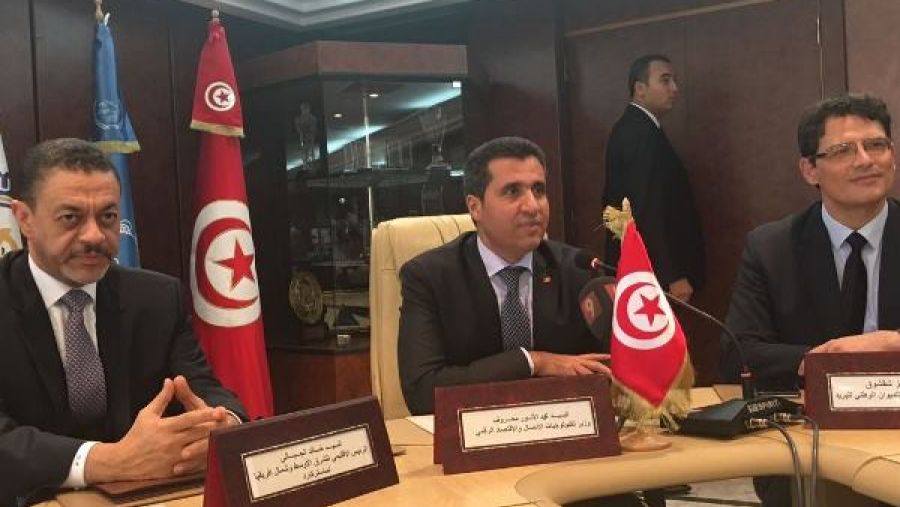 خلال الحدث