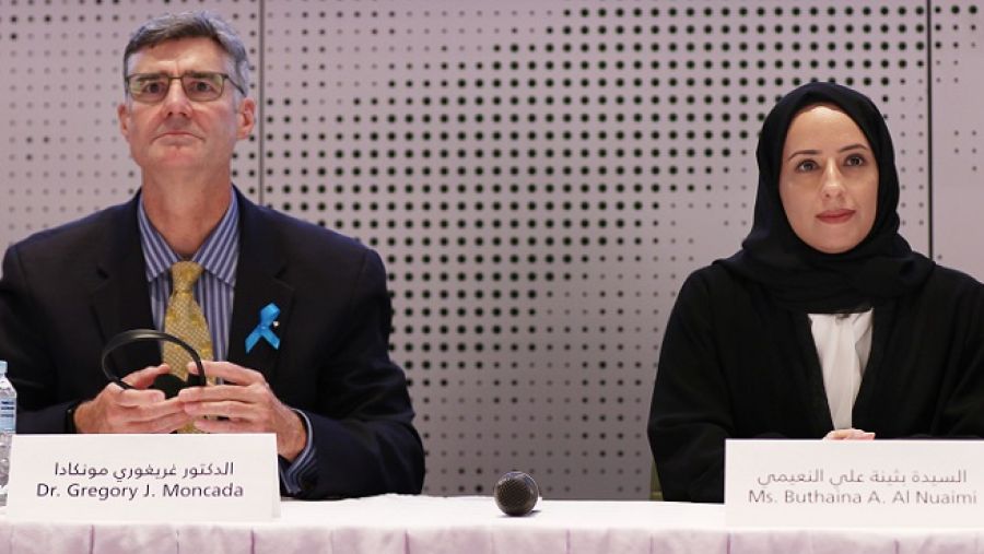 السيدة بثينة علي النعيمي، رئيس التعليم ما قبل الجامعي بمؤسسة قطر، والدكتور جريجوري مونكادا، مدير ‘أكاديمية قطر للعلوم والتكنولوجيا‘.