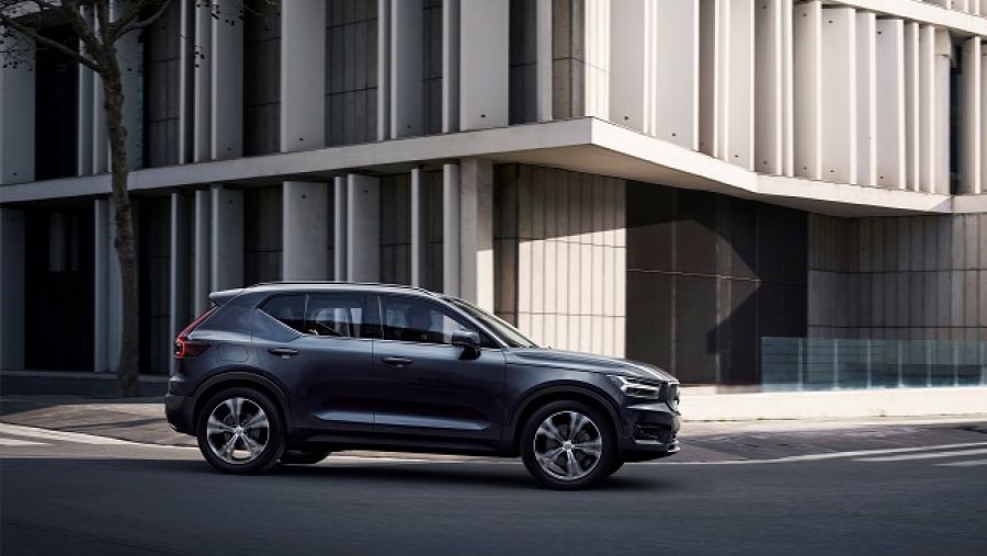 فولفو XC40