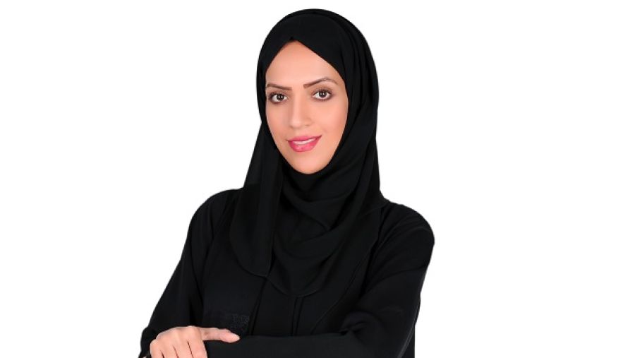 نورة عباس أحمد، مدير إدارة التدريب بمعهد الامارات للدراسات المصرفية والمالية