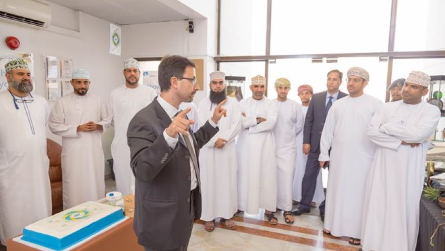 سيتولى المركز الإشراف على طلبات الوقود الخاصة بمحطات الخدمة والعملاء التجارييين.