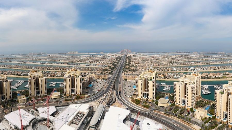يقع البرج الجديد في منطقة نخلة الجميرا، ويتكوّن من 50 طابقاً.