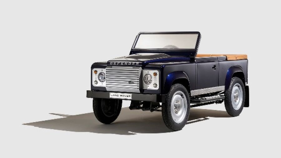 سيارة ديفندر Pedal Car 