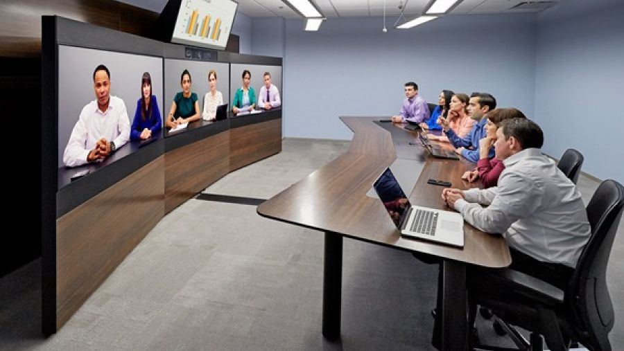 حزمة برمجيات Polycom® RealPresence Immersive Studio™ Flex