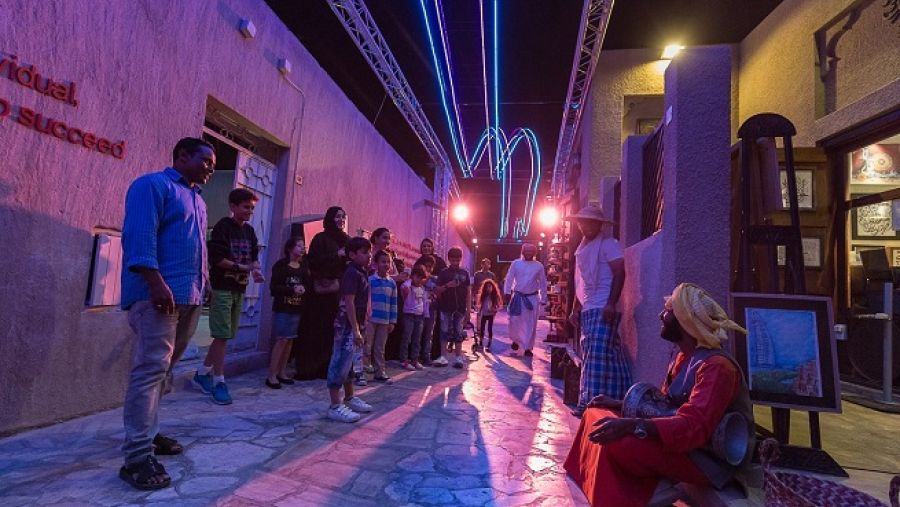 يأتي معرض سكة الفني ضمن قائمة متنوعة من الأحداث الثقافية التي تقام في كافة أرجاء المدينة طوال الدورة الخامسة.