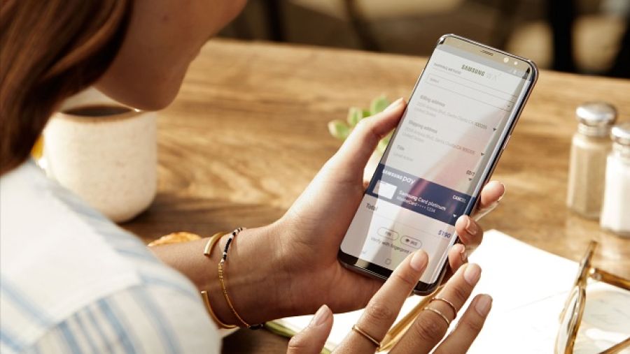 تم إطلاق خدمة الدفع الالكتروني فيها باستخدام Samsung Pay بعد الإطلاق الناجح لهذه الخدمة في الولايات المتحدة وروسيا وسنغافورة. 