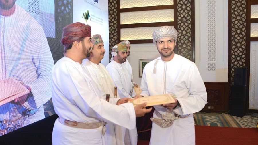 خلال الحدث