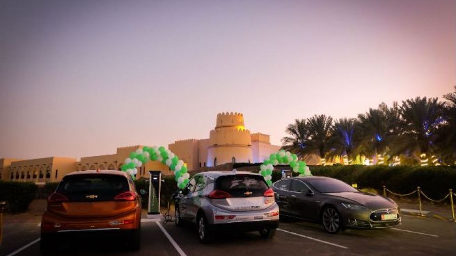 محطة شحن للمركبات الكهربائية الأولى من نوعها في فندق تلال ليوا