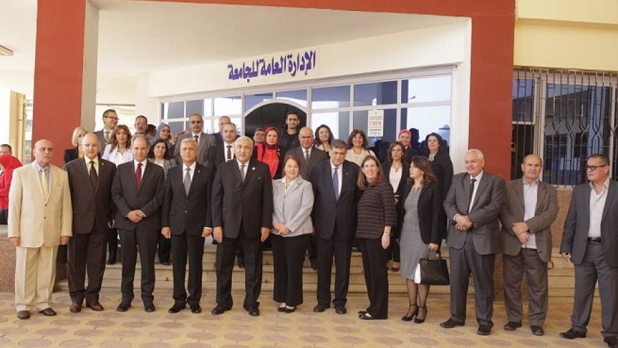 خلال الحدث